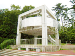 アートパンチングパネル・手摺（半田市任坊山公園展望台）