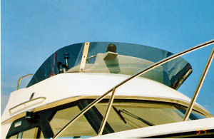 FB（フライングブリッジ） ウインドシールド